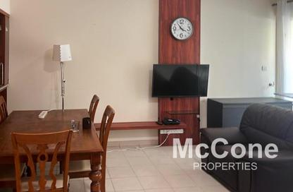 Apartment - 1 - 1 for rent in Al Dhafra 4 - Al Dhafra - Greens - Dubai