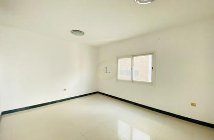 Apartment - 2 Bedrooms - 2 Bathrooms for rent in Khalifa Street - Central District - Al Ain