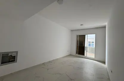 Apartment - 1 Bedroom - 2 Bathrooms for rent in Al Jurf 2 - Al Jurf - Ajman Downtown - Ajman