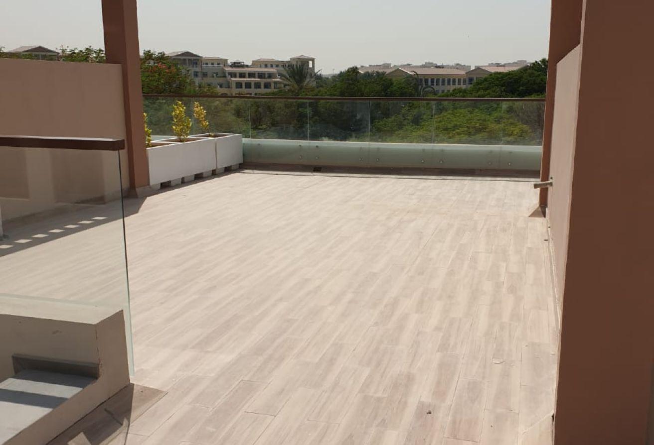 Ready to move outstanding Duplex ! large terrace photo 12