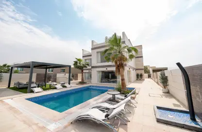 Villa - 3 Bedrooms - 4 Bathrooms for sale in Jumeirah Park Homes - Jumeirah Park - Dubai