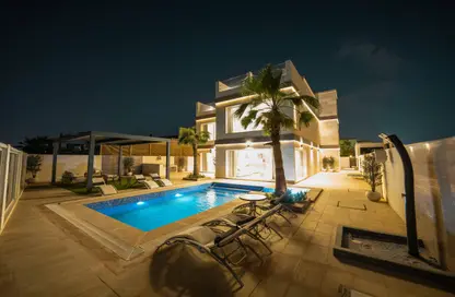Villa - 3 Bedrooms - 4 Bathrooms for sale in Jumeirah Park Homes - Jumeirah Park - Dubai