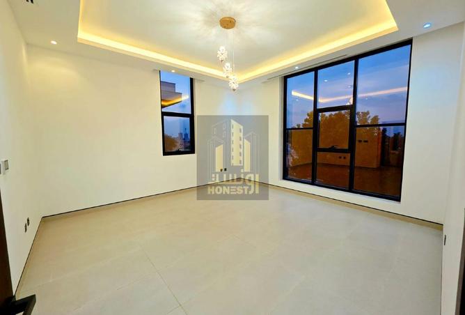 2OhSyRz3fSy - Property Image 3