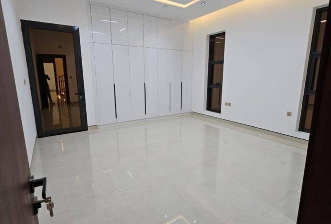90929153 - Property Image 3