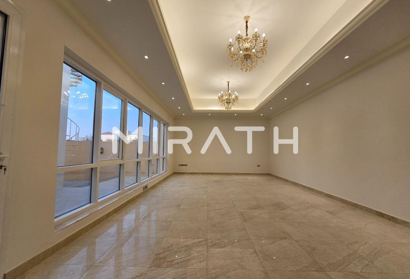 Luxury Standalone Villa with Private Garden photo 2