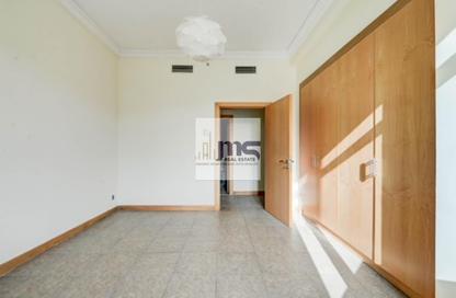 Apartment - 2 Bedrooms - 3 Bathrooms for rent in Al Khushkar - Shoreline Apartments - Palm Jumeirah - Dubai