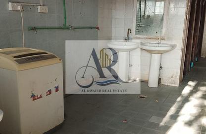 سكن عمال - استوديو - 8 حمامات للايجار في 1 الجرف - الجرف - عجمان وسط المدينة - عجمان سكن عمال - استوديو - 8 حمامات للايجار في 1 الجرف - الجرف - عجمان وسط المدينة - عجمان