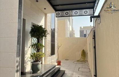 Villa - 4 Bedrooms - 6 Bathrooms for rent in Al Helio 2 - Al Helio - Ajman
