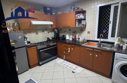 Apartment - 1 Bedroom - 2 Bathrooms for rent in Palm Tower 1 - Palm Towers - Al Majaz - Sharjah Apartment - 1 Bedroom - 2 Bathrooms for rent in Palm Tower 1 - Palm Towers - Al Majaz - Sharjah