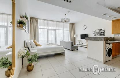 Apartment - Studio - 1 for rent in Bay Square Building 9 - Bay Square - Business Bay - Dubai Apartment - Studio - 1 for rent in Bay Square Building 9 - Bay Square - Business Bay - Dubai