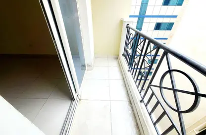 Apartment - 2 Bedrooms - 2 Bathrooms for rent in Muwaileh 29 Building - Muwaileh - Sharjah
