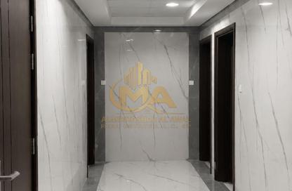 عمارة بالكامل - 6 غرف نوم - 7 حمامات للبيع في فيلا الحوشي - حوشي - البادي - الشارقة