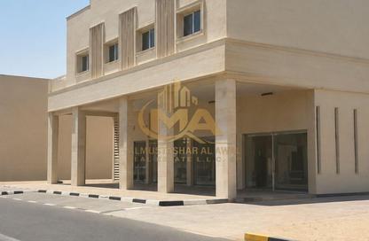 عمارة بالكامل - 6 غرف نوم - 7 حمامات للبيع في فيلا الحوشي - حوشي - البادي - الشارقة