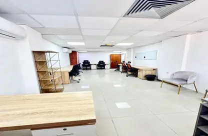 Business Centre - Studio - 1 Bathroom for rent in Al Kazim Building - Karama Park Area - Al Karama - Dubai
