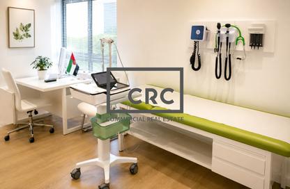 Retail - Studio - 1 Bathroom for rent in Ibn Sina Building - Dubai Healthcare City - Bur Dubai - Dubai