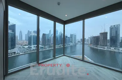 شقة - 2 غرف نوم - 3 حمامات للبيع في بنينسولا ثري - بنينسولا - الخليج التجاري - دبي