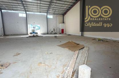 Warehouse - Studio - 2 for rent in Umm Al Thuoob - Umm Al Quwain