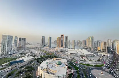 شقة - 2 غرف نوم - 3 حمامات للايجار في التعاون - الشارقة