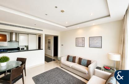 Apartment - 1 Bedroom - 2 Bathrooms for sale in Bonnington Tower - JLT Cluster J - Jumeirah Lake Towers - Dubai