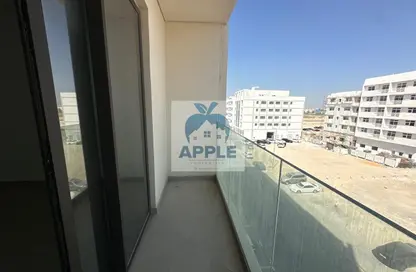 شقة - 2 غرف نوم - 2 حمامات للايجار في الزاهية 3 - الزاهية - تجارية مويلح - الشارقة