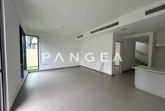 67444425 - Property Image 3