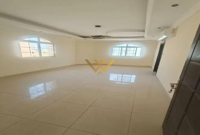 158228112 - Property Image 2