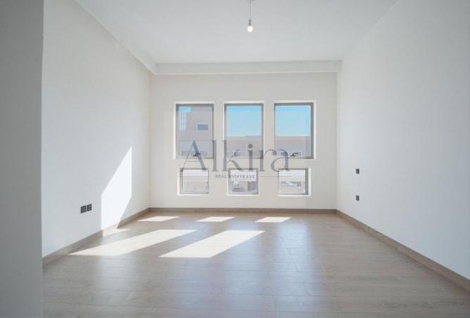 94025062 - Property Image 3