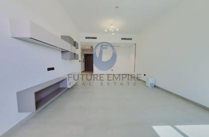 Apartment - 3 Bedrooms - 5 Bathrooms for rent in Lamcy Residence - Oud Metha - Bur Dubai - Dubai