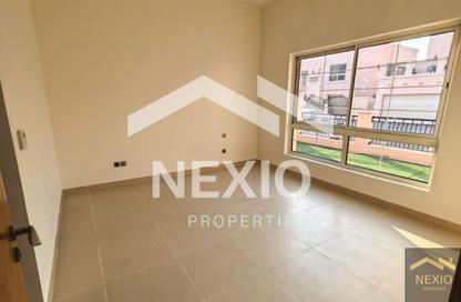 Villa - 4 - 5 for sale in Nad Al Sheba Villas - Nad Al Sheba 3 - Nad Al Sheba - Dubai