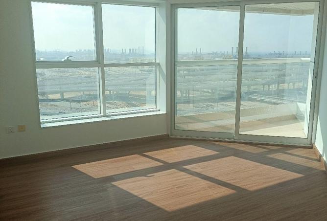 100389414 - Property Image 2