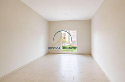 Apartment - Studio - 1 for rent in Building 70 - Mediterranean Cluster - Discovery Gardens - Dubai