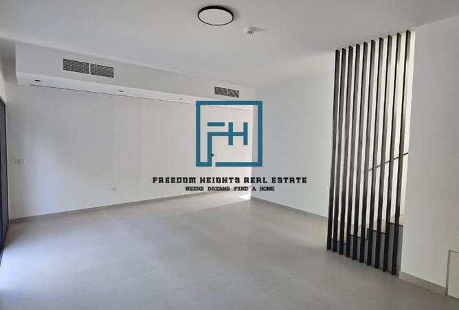 84082409 - Property Image 3