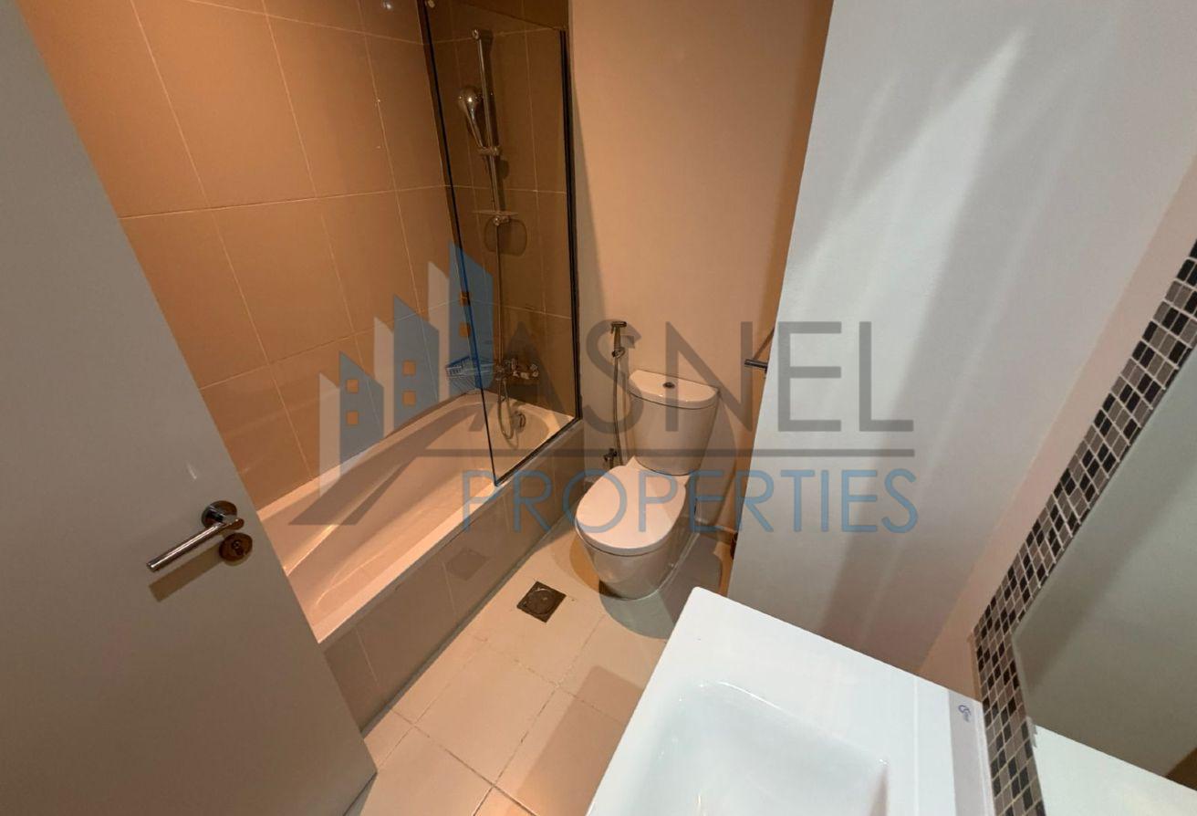 Massive 3-Bed Villa + 5 Bathrooms | Unfurnished photo 14