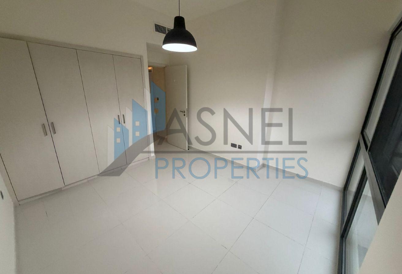 Massive 3-Bed Villa + 5 Bathrooms | Unfurnished photo 17