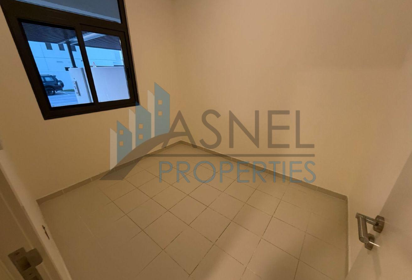 Massive 3-Bed Villa + 5 Bathrooms | Unfurnished photo 10
