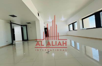 Apartment - 3 Bedrooms - 4 Bathrooms for rent in Al Khalidiya - Abu Dhabi