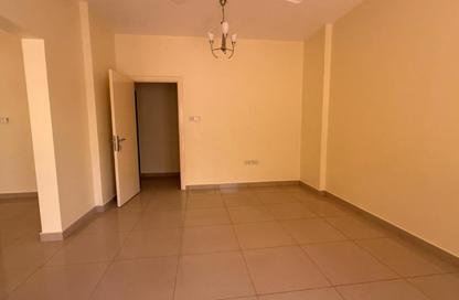 Office Space - Studio - 3 Bathrooms for rent in Baniyas Square - Deira - Dubai Office Space - Studio - 3 Bathrooms for rent in Baniyas Square - Deira - Dubai