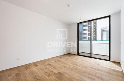 Apartment - 1 Bedroom - 2 Bathrooms for rent in Hamilton House - District 14 - Jumeirah Village Circle - Dubai