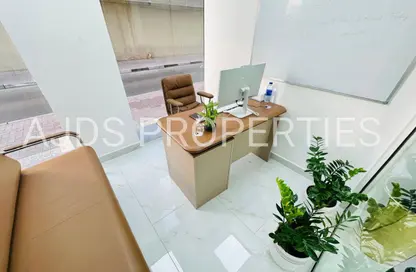 مكتب - غرفة نوم - 1 حمام للايجار في ريم ريزدنسي - الكرامة - دبي