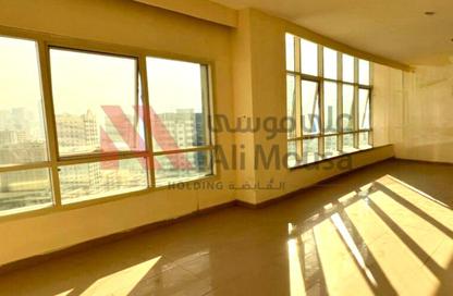Apartment - 2 Bedrooms - 4 Bathrooms for rent in Ali Mousa Tower 1 - Al Majaz 2 - Al Majaz - Sharjah