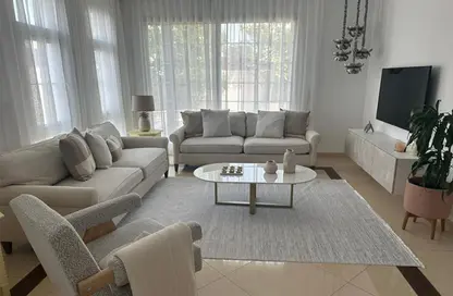 Villa - 5 Bedrooms - 7 Bathrooms for sale in Naseem - Mudon - Dubai