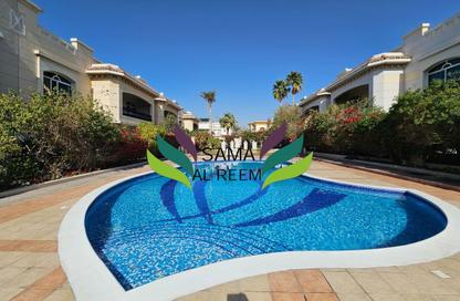 Villa - 4 Bedrooms - 4 Bathrooms for rent in Umm Suqeim 2 Villas - Umm Suqeim 2 - Umm Suqeim - Dubai