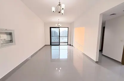 Apartment - 3 Bedrooms - 4 Bathrooms for rent in Al Warqa'a 1 - Al Warqa'a - Dubai