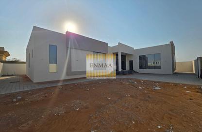 Villa - 4 - 7 for sale in Al Qusaidat - Ras Al Khaimah Villa - 4 - 7 for sale in Al Qusaidat - Ras Al Khaimah