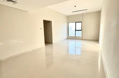 Apartment - 2 Bedrooms - 2 Bathrooms for rent in Gulfa Towers - Al Rashidiya 1 - Al Rashidiya - Ajman