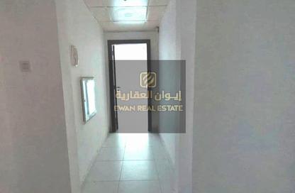 شقة - غرفة نوم - 2 حمامات للايجار في برج فالكون 2 - أبراج فالكون - عجمان وسط المدينة - عجمان
