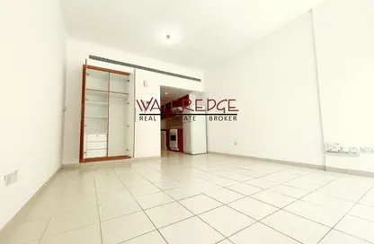 Apartment - Studio - 1 Bathroom for rent in Al Dhafra 3 - Al Dhafra - Greens - Dubai