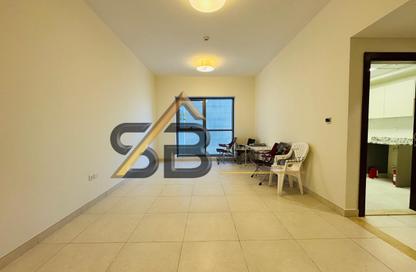Apartment - 2 - 3 for rent in Al Waleed Garden 1 - Al Waleed Garden - Al Jaddaf - Dubai Apartment - 2 - 3 for rent in Al Waleed Garden 1 - Al Waleed Garden - Al Jaddaf - Dubai