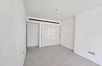 Apartment - 2 - 2 for rent in Binghatti Pinnacle - Dubai Healthcare City 2 - Al Jaddaf - Dubai
