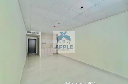 Apartment - Studio - 1 for rent in Muwaileh Commercial - Sharjah Apartment - Studio - 1 for rent in Muwaileh Commercial - Sharjah